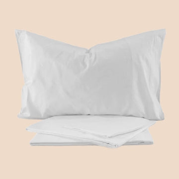 Completo lenzuola in pelleovo completo di lenzuola di sotto con angoli, lenzuolo di sopra e coppia di federe. Mis. matrimoniale art. Hotelleria – Antica Tessitura Italiana