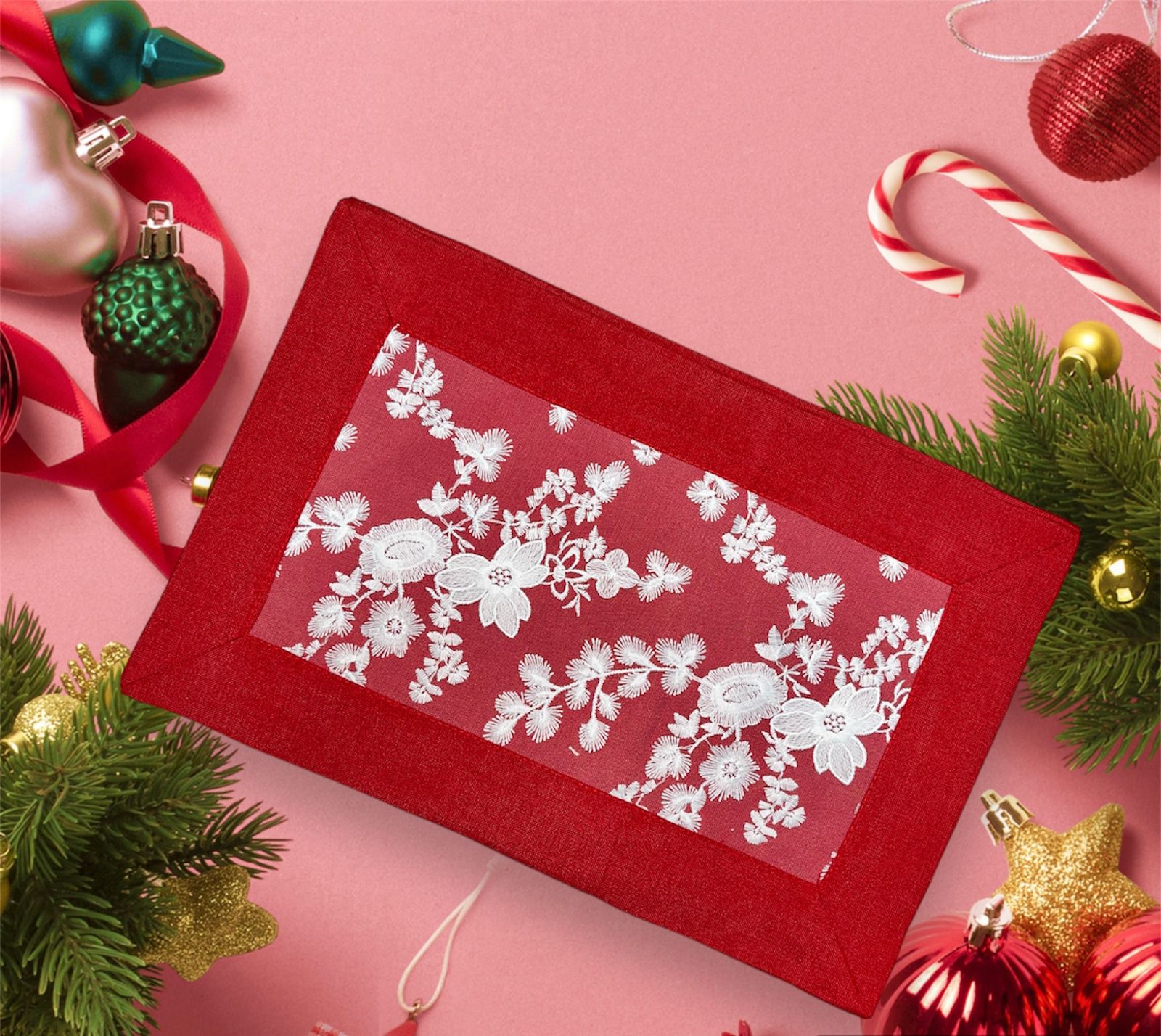 Tris centri con ricamo - art. 9210