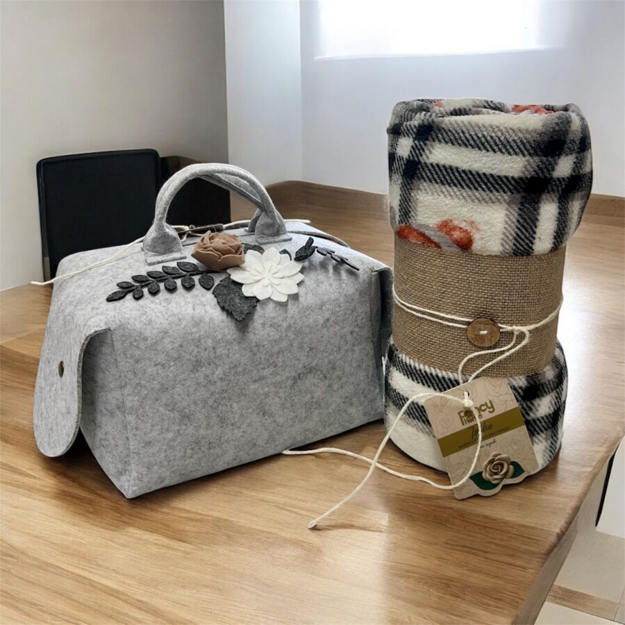 Plaid arredo con borsa art. Tindra – FancyHome